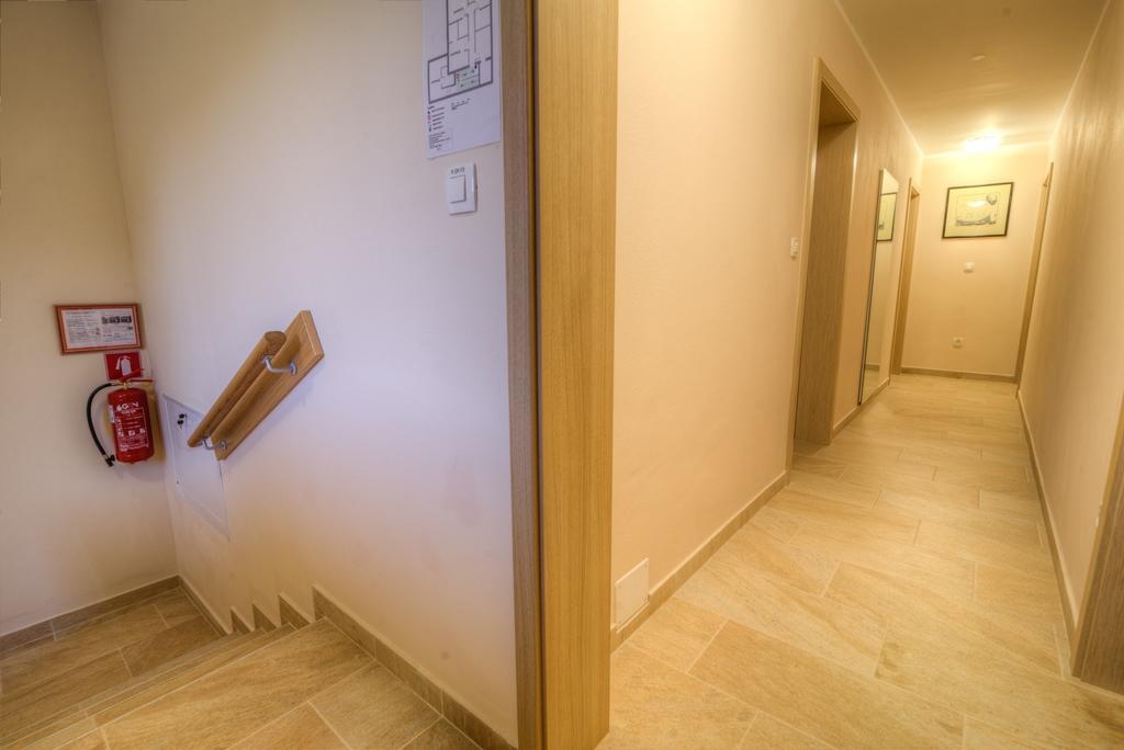 Dobra Hisa Zdravja Cicarija Hotel Golac Exterior photo
