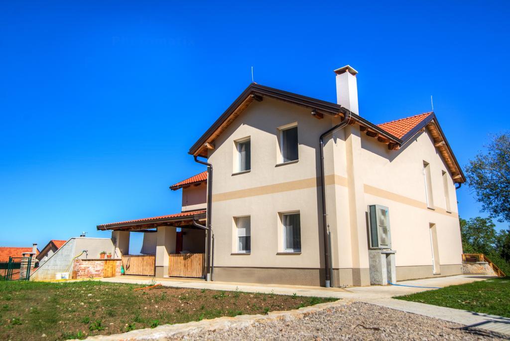 Dobra Hisa Zdravja Cicarija Hotel Golac Exterior photo